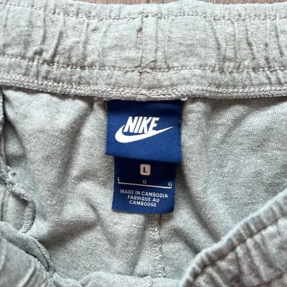 Nike Athletic Men's Shorts in Gray - Picture 3 of 4